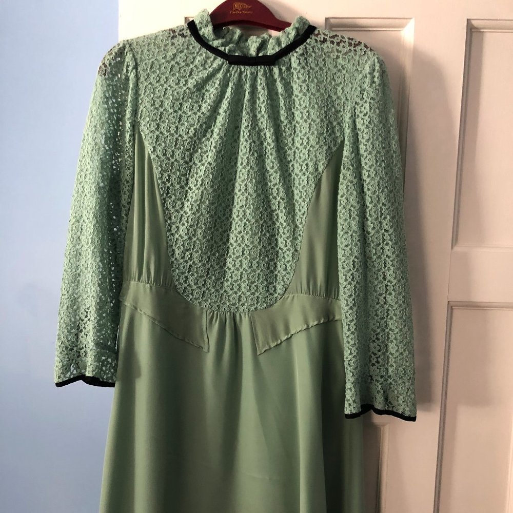 Marc by Marc Jacobs "Mia" Lace Dress Size 6